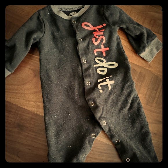 Baby pj - Picture 1 of 1